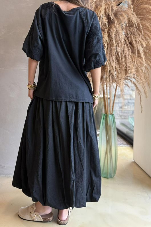 Atik Bubble Sleeve Top Black /17=